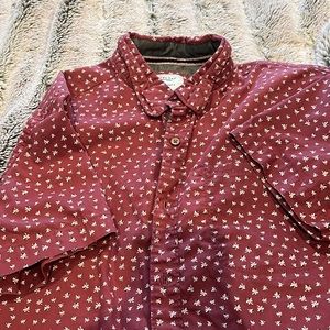 Men’s Small Casual Button Down Top